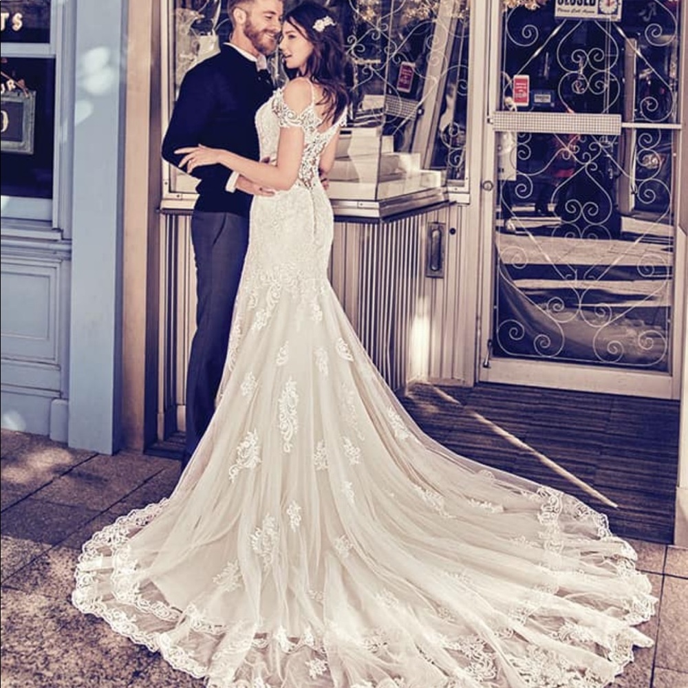 Maggie Sottero Della Wedding Gown